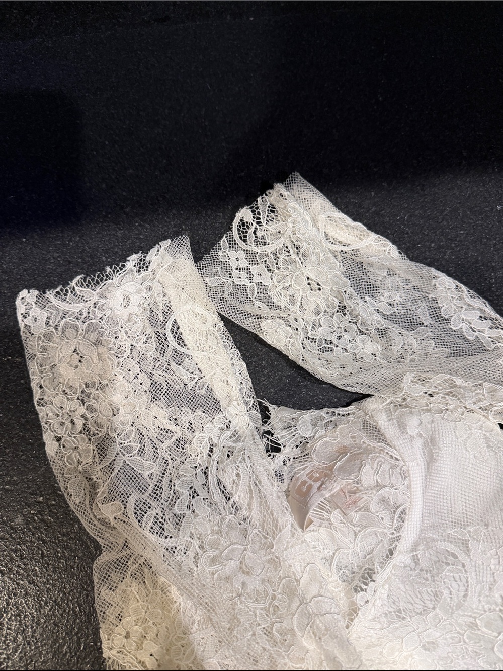 Stone cold fox lace mini dress - Picture 3 of 5